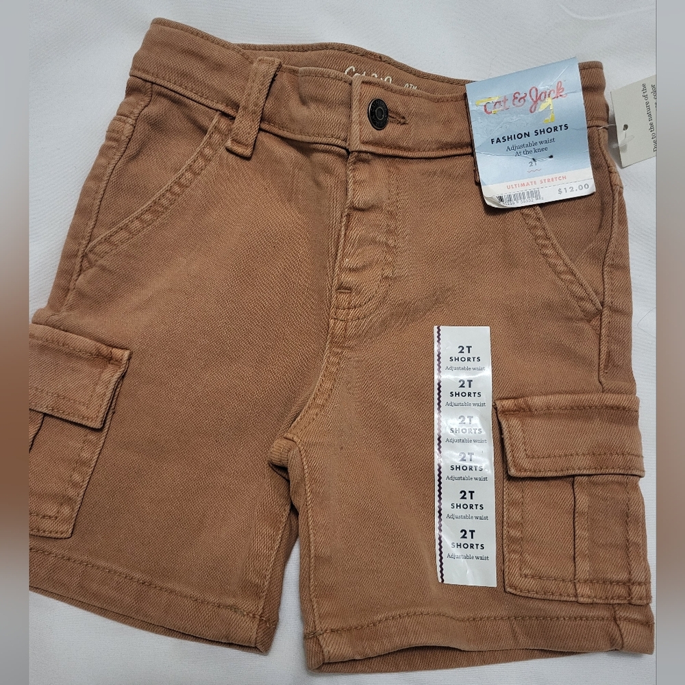 Cat & Jack size 2T shorts brand new